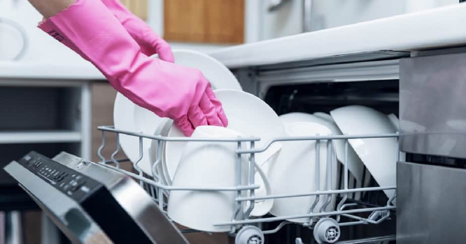 clean a dishwasher