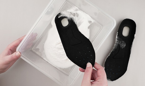 Clean The Insoles Of The Running Shoes